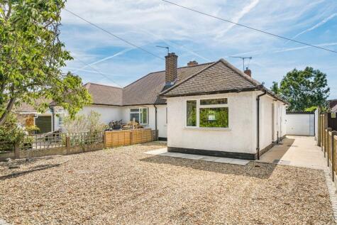 River Walk, Walton On Thames, Surrey, KT12