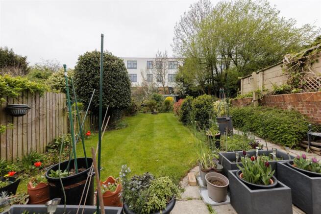 St. Barnabas Road, IG8