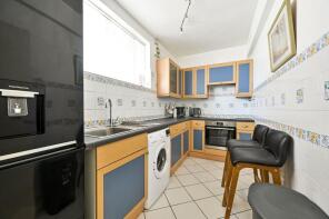 135, Wellesley Court, Maida Vale, London W9 1RN