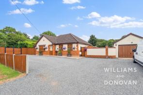 Silverdene, Clifton Road, Bowers Gifford, Basildon SS13 2LF