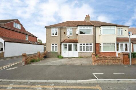 Longfellow Road, Worcester Park, KT4