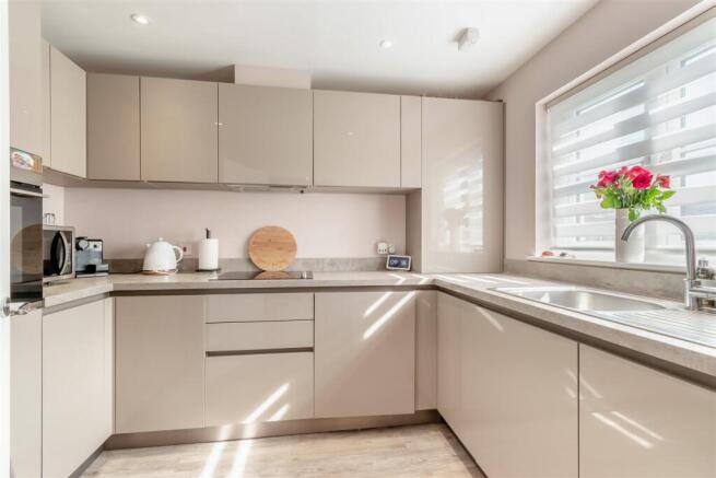 8652976-interior09.jpg