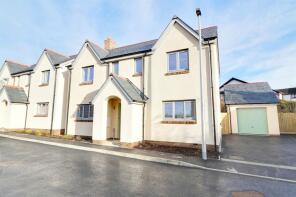 2, Tarka View, Merton EX20 3FX