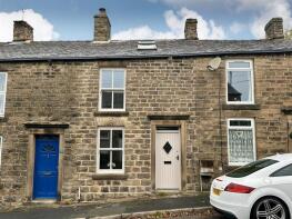 7, Eaves Knoll Road, New Mills SK22 3DN