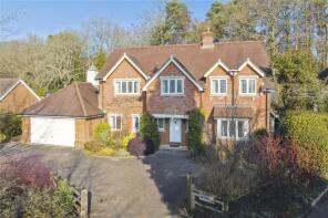5 Woodbury Knoll, Hambledon Park, Hambledon, Godalming GU8 4ER