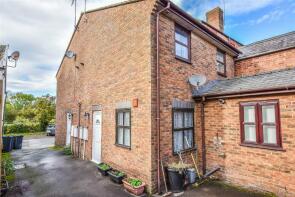 2, 9 Oldminster Court, Oldminster Road, Sharpness, Berkeley GL13 9NB