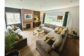4, Sherwood Place, Nottingham NG17 9ED