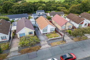 75, Broadmead, Killay, Swansea SA2 7EJ