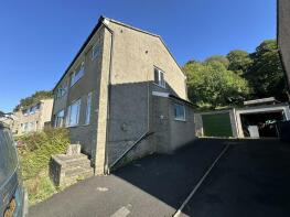 11, Woodworth Grove, Keighley BD21 5EB