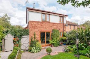 17, Heron Close, Birmingham B48 7PT