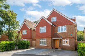 7, Astor Gardens, Horley RH6 7HQ