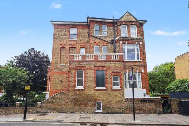 Flat 2, 80 Goldhurst Terrace, South Hampstead, London NW6 3HS