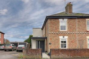 2, Oak Villas, High Street, Gloucester GL2 7LW