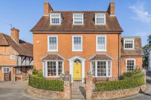 Little Court, The Bury, Odiham, Hook RG29 1NB