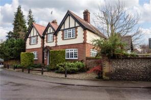 Dean Lodge, Dean Road, Cambridge CB21 4PW