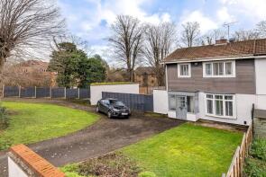 36, Centre Drive, Epping CM16 4JF