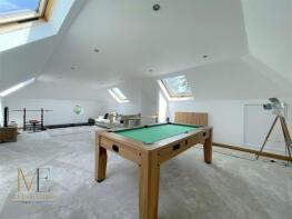 7, The Trefoil, Norton Road, Faversham ME13 0SW