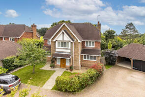 4, Placketts Corner, Polegate BN26 6FY