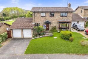 4, Spinney Rise, Kettering NN14 4AR
