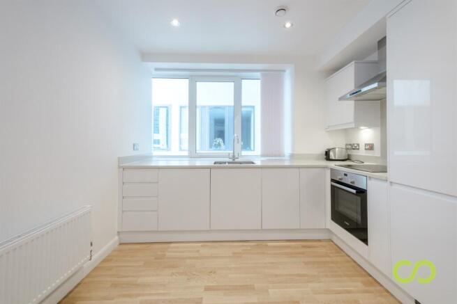 Kitchen (Main)