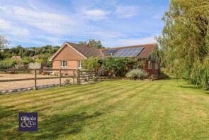 Sunnyside, Marsham Brook Lane, Hastings TN35 4HF