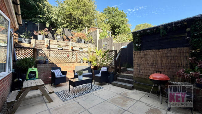 Rear patio garden at Tunstall Road in Canterbury l