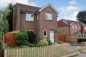 5, Arun Way, Horsham RH13 5DD