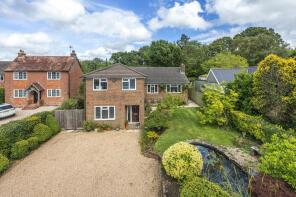 Briarfield, Tunbridge Wells Road, Crowborough TN6 3PR