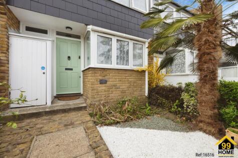 Woodvale Walk, London, Lambeth, SE27