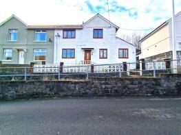 17, Hillside Terrace, Bargoed CF81 9JD