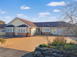 36, Trethiggey Crescent, Newquay TR8 4LF