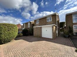 8, St Andrews Close, Slip End LU1 4DE