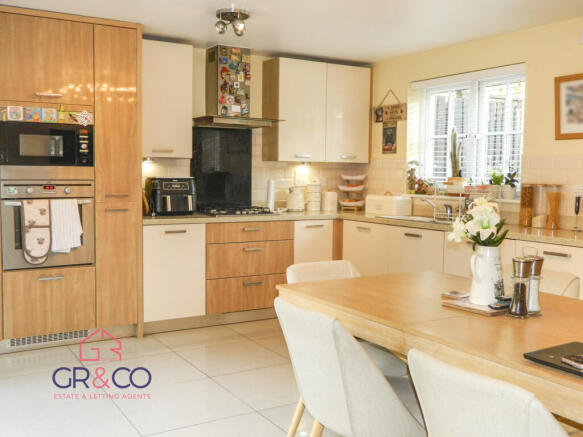 Kitchen / Diner