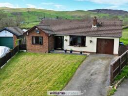 17, Maes Gynnan, Llanarmon Yn Ial, Mold CH7 4PY