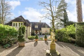 Hartley, Private Road, Rodborough Common, Stroud GL5 5BT