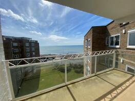 25, St Thomas, West Parade, Bexhill-on-sea TN39 3YA