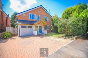 18, Robins Close, Bramhall, Stockport SK7 2PF