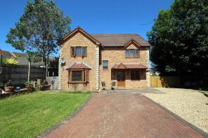Ty Seren, St Francis Field, Thomastown, Porth CF39 8DZ