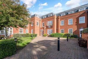 58, The Tracery, Banstead SM7 3DD