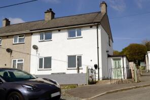 24 Bryn Dulyn, Cae'r Ffynnon, Criccieth LL52 0SF