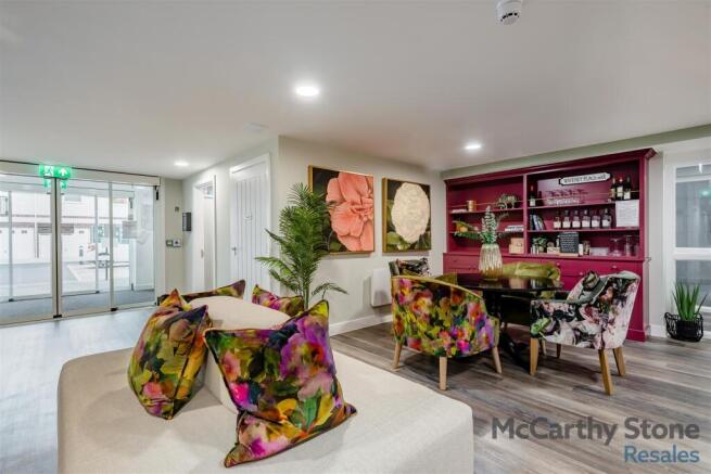 8651159-interior18.jpg
