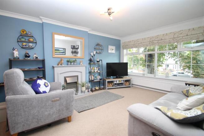 sitting room.JPG