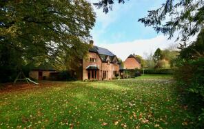 3, Kings Acre, Taunton TA4 4BX