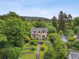 Hillbrook Villa, Main Street, Strathyre FK18 8NA