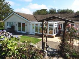 9, Pencnwc Isaf, Llandysul SA44 6NT