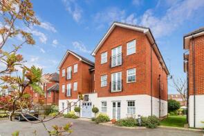6, 37 Hanover Court, Chesham Road, Amersham HP6 5NE