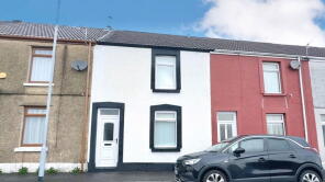 21, Plasmarl Terrace, Plasmarl, Swansea SA6 8LU