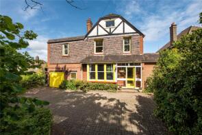 Lone Oak, Old Road, Betchworth RH3 7DU