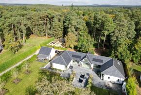 The Coach House, Eglinton Road, Rushmoor, Farnham GU10 2DH