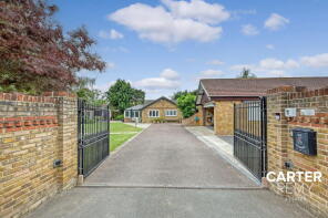 The Rosary, Grange Road, Bowers Gifford, Basildon SS13 2LW
